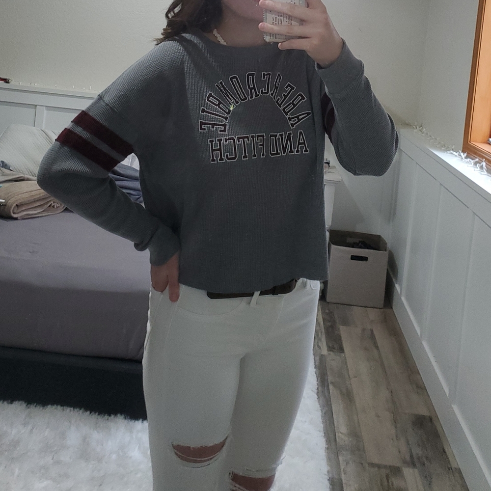 Abercrombie & Fitch Long-Sleeve